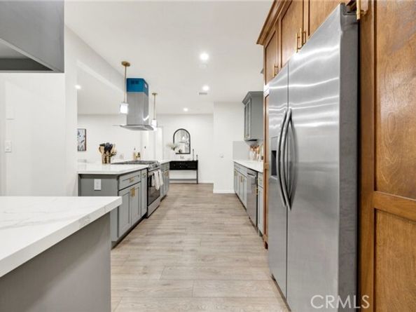 9054 Darby Avenue, Northridge (los Angeles) CA 91325