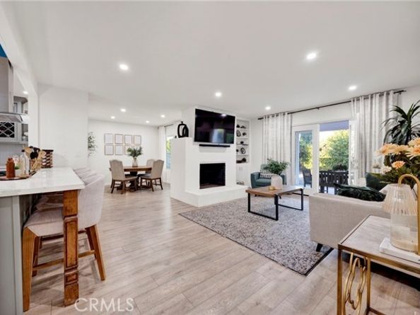 9054 Darby Avenue, Northridge (los Angeles) CA 91325