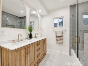 9054 Darby Avenue, Northridge (los Angeles) CA 91325