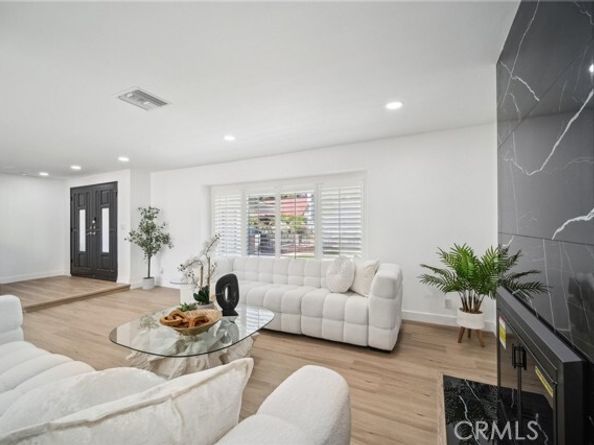 19040 Celtic Street, Porter Ranch (los Angeles) CA 91326