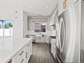 12511 Haleh Lane, Sylmar (los Angeles) CA 91342