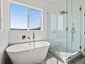 12511 Haleh Lane, Sylmar (los Angeles) CA 91342