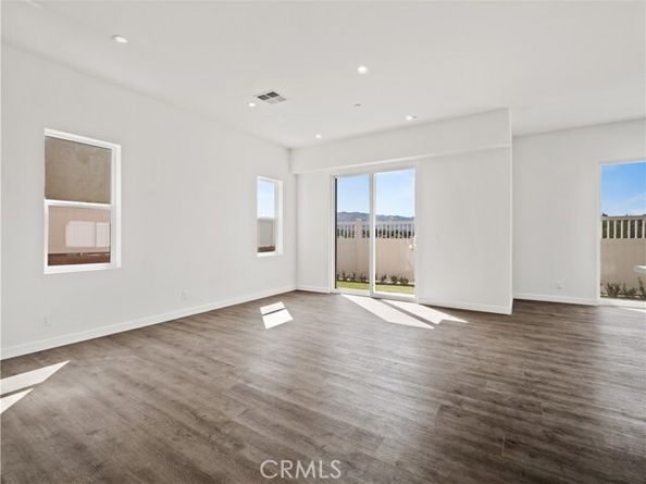 12511 Haleh Lane, Sylmar (los Angeles) CA 91342