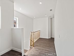 12511 Haleh Lane, Sylmar (los Angeles) CA 91342