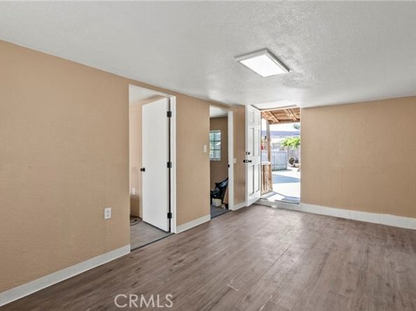 11887 Sproule Avenue, Pacoima (los Angeles) CA 91331