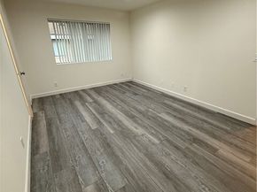 13059 Hubbard Street 6, Sylmar (los Angeles) CA 91342