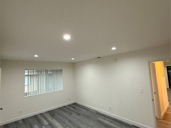13059 Hubbard Street 6, Sylmar (los Angeles) CA 91342
