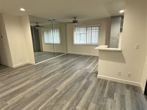 13059 Hubbard Street 6, Sylmar (los Angeles) CA 91342