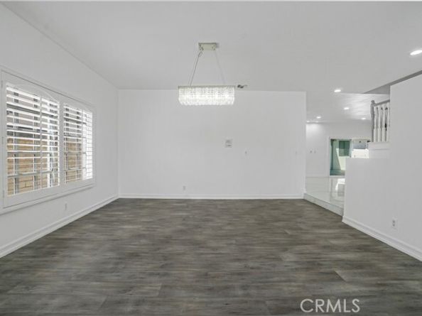 9455 Brandon Court, Northridge (los Angeles) CA 91325
