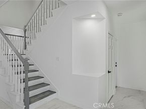 9455 Brandon Court, Northridge (los Angeles) CA 91325