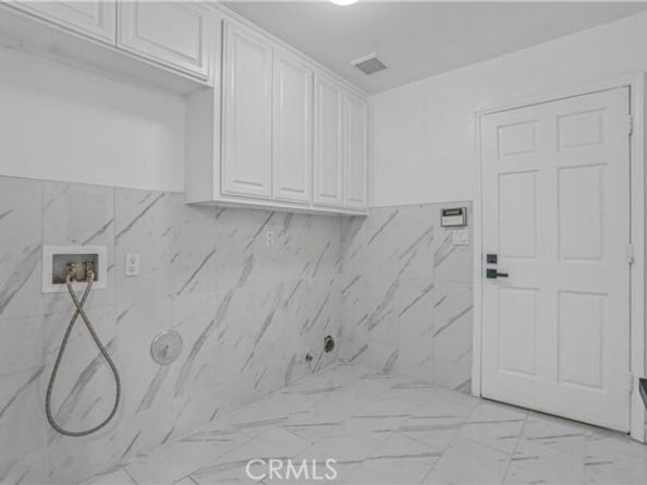 9455 Brandon Court, Northridge (los Angeles) CA 91325