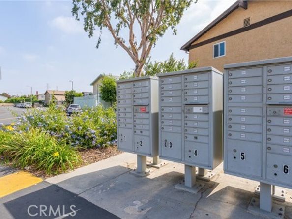 12302 Runnymede Street 4, North Hollywood (los Angeles) CA 91605
