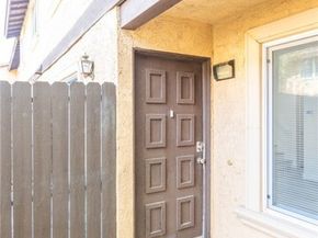 12302 Runnymede Street 4, North Hollywood (los Angeles) CA 91605