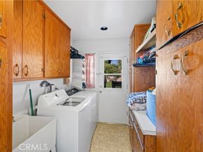 17419 Leadwell, Los Angeles CA 91406