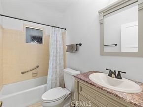 17419 Leadwell, Los Angeles CA 91406