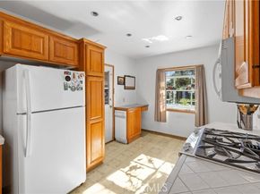 17419 Leadwell, Los Angeles CA 91406