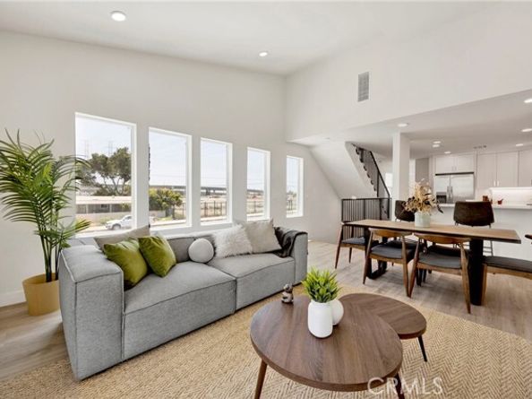 12525 W Andre Lane, Sun Valley (los Angeles) CA 91352