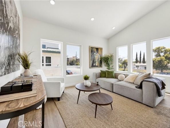 12525 W Andre Lane, Sun Valley (los Angeles) CA 91352