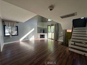 6540 Hayvenhurst 15, Los Angeles CA 91406
