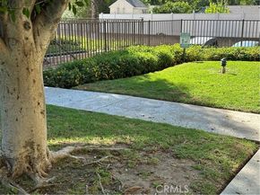 6540 Hayvenhurst 15, Los Angeles CA 91406