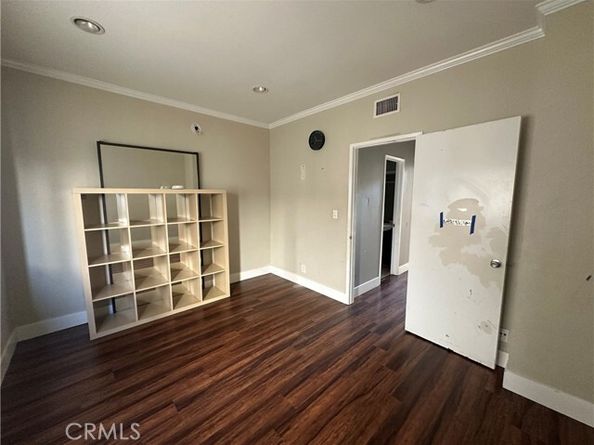 6540 Hayvenhurst 15, Los Angeles CA 91406