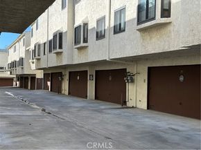 6540 Hayvenhurst 15, Los Angeles CA 91406