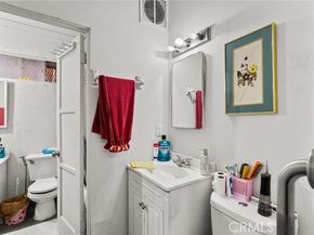 11819 Chivers Avenue, Pacoima (los Angeles) CA 91331