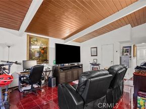 11819 Chivers Avenue, Pacoima (los Angeles) CA 91331