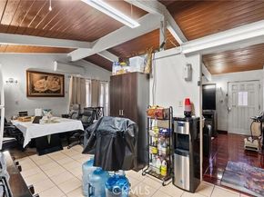 11819 Chivers Avenue, Pacoima (los Angeles) CA 91331