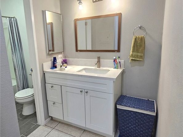 17900 Sherman Way 226, Reseda (los Angeles) CA 91335