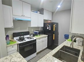 17900 Sherman Way 226, Reseda (los Angeles) CA 91335