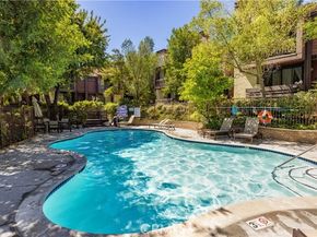 21930 Marylee Street 94, Woodland Hills (los Angeles) CA 91367