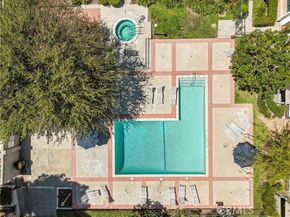 17140 Burbank Boulevard 105, Encino (los Angeles) CA 91316