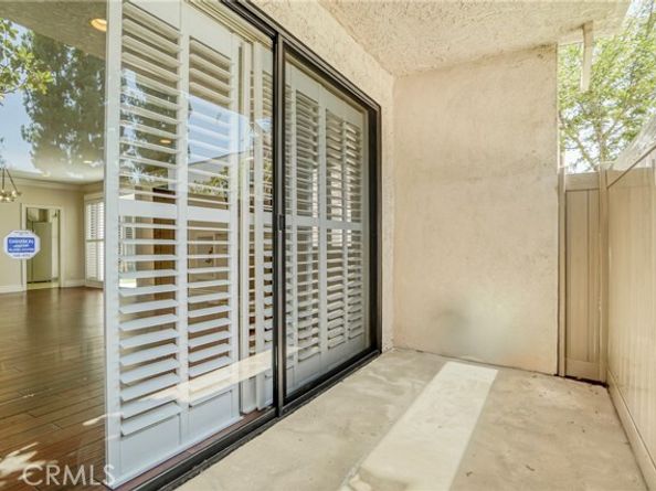 17140 Burbank Boulevard 105, Encino (los Angeles) CA 91316