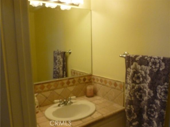 14030 Simshaw, Sylmar (los Angeles) CA 91342