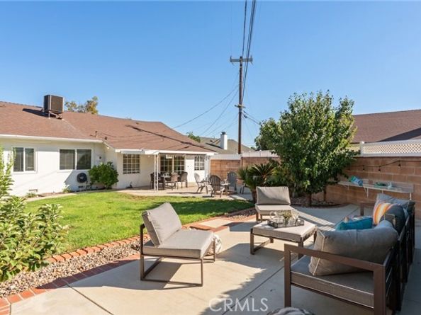 9309 Swinton, North Hills (los Angeles) CA 91343