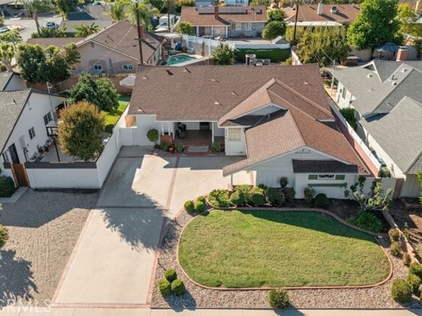 9309 Swinton, North Hills (los Angeles) CA 91343