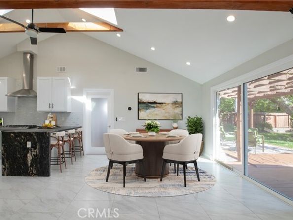 7447 Enfield, Reseda (los Angeles) CA 91335