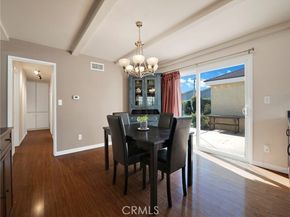 23040 Burton, West Hills (los Angeles) CA 91304