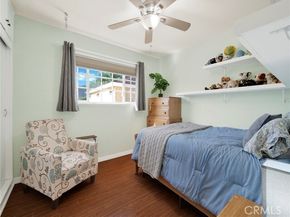 23040 Burton, West Hills (los Angeles) CA 91304