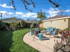 23040 Burton, West Hills (los Angeles) CA 91304