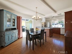 23040 Burton, West Hills (los Angeles) CA 91304