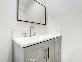 7454 Gaviota, Van Nuys (los Angeles) CA 91406