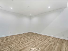 7454 Gaviota, Van Nuys (los Angeles) CA 91406