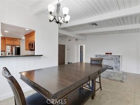 18027 Hatton Street, Reseda (los Angeles) CA 91335