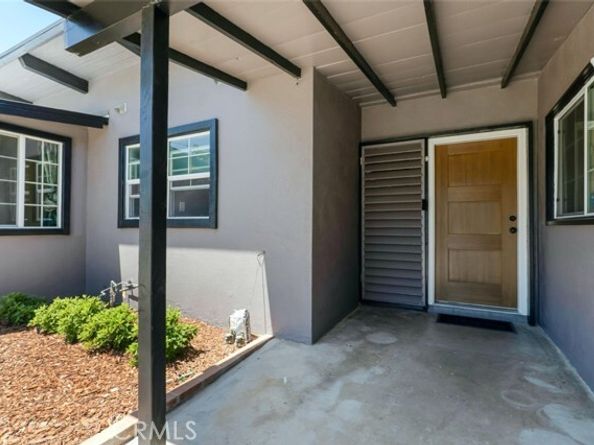 18027 Hatton Street, Reseda (los Angeles) CA 91335