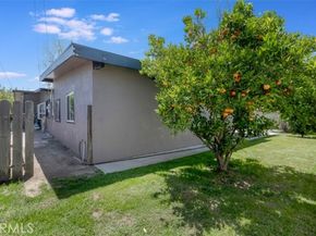 18027 Hatton Street, Reseda (los Angeles) CA 91335