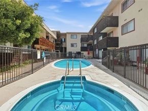 5414 Newcastle Avenue 50, Encino (los Angeles) CA 91316