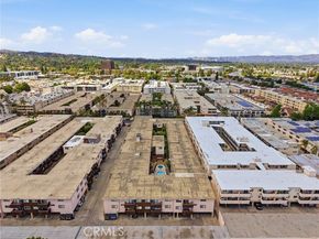 5414 Newcastle Avenue 50, Encino (los Angeles) CA 91316