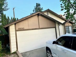 13930 Olive Grove, Sylmar (los Angeles) CA 91342
